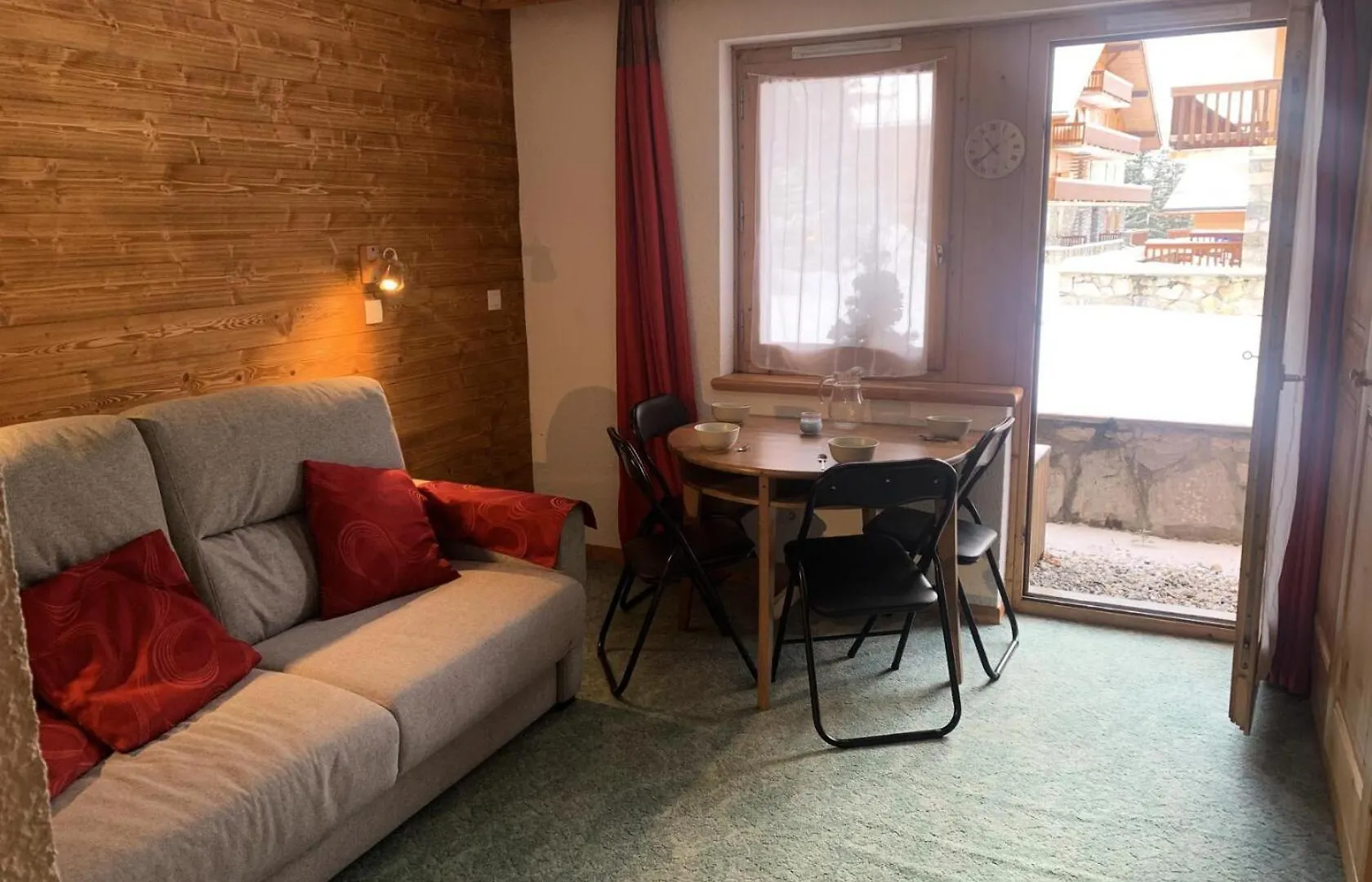 Residence Les Hivernelles - Agreable Studio Situe A L'Altiport Ski Aux Pieds Mae-4981 Les Allues